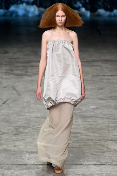 Look 1